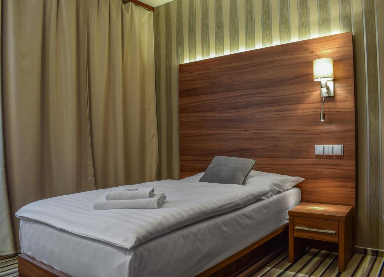 Hotel La Rosa Фридек-Мистек Экстерьер фото