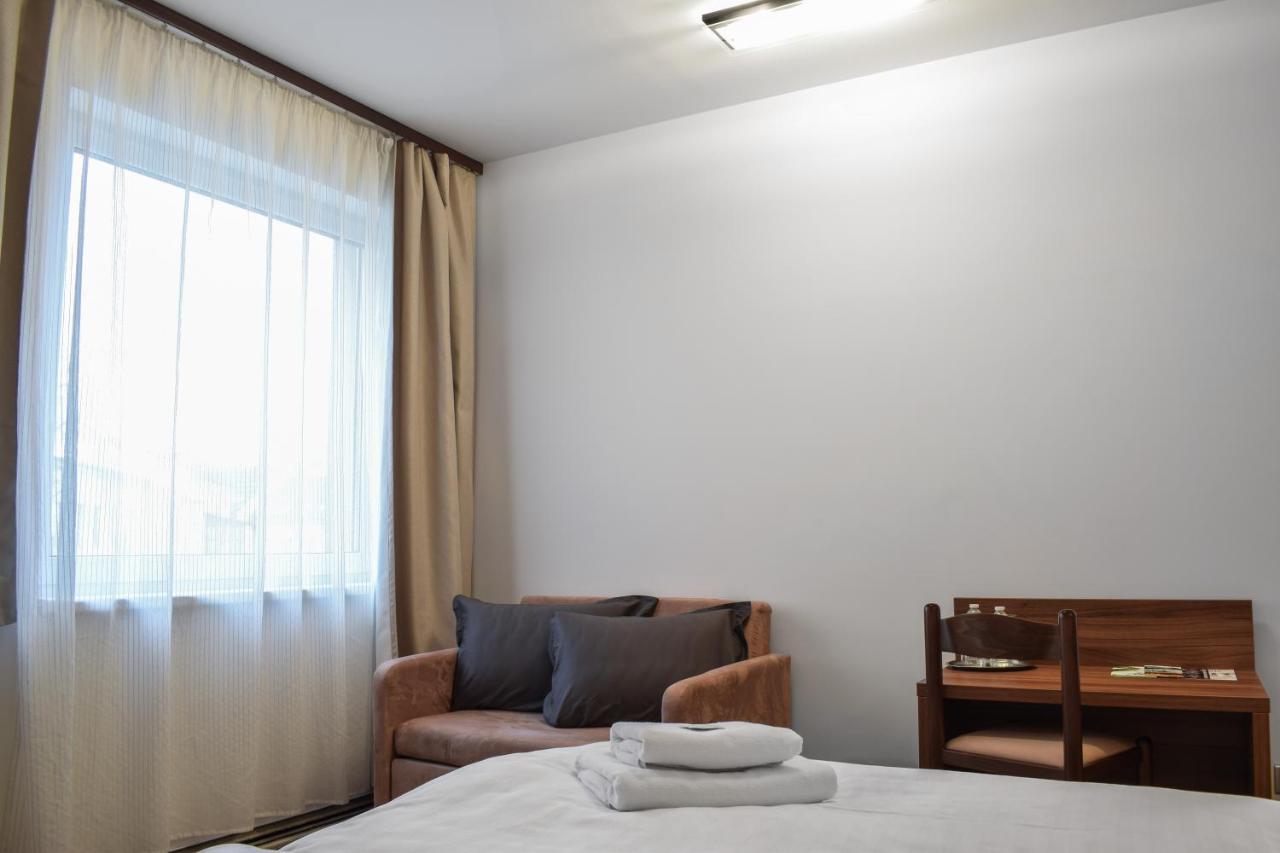 Hotel La Rosa Фридек-Мистек Экстерьер фото